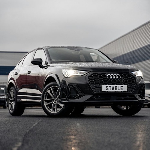 foto de uma audi Q3